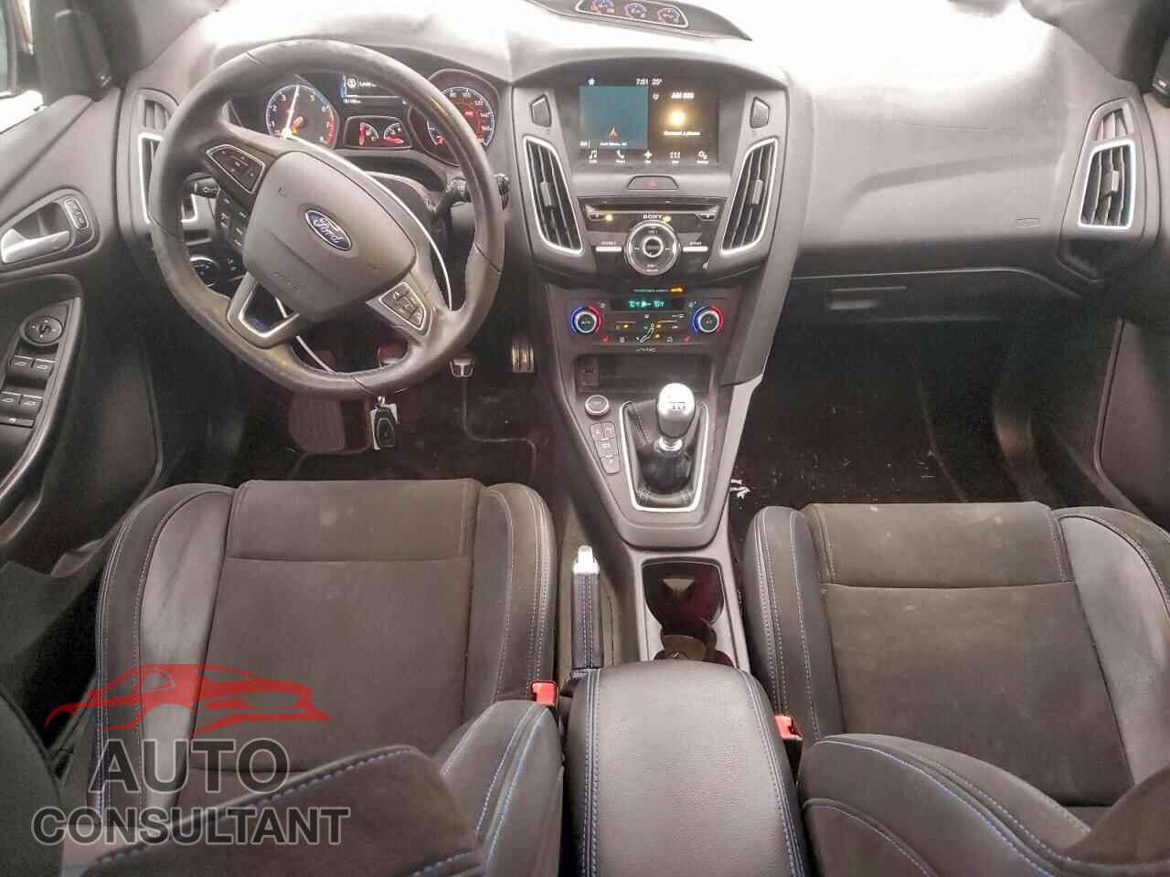 FORD FOCUS 2017 - WF0DP3TH2H4120237