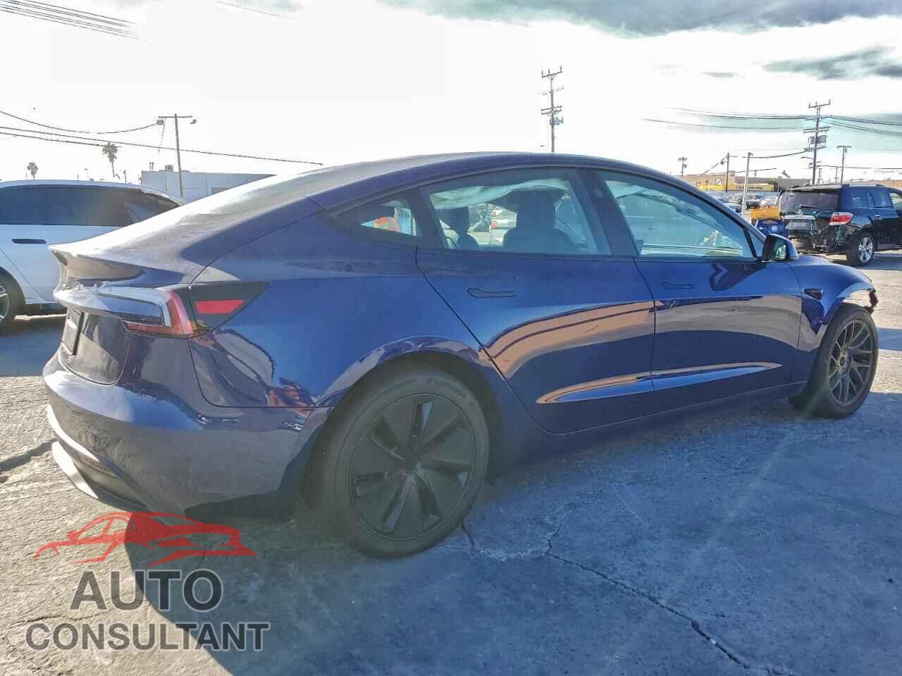 TESLA MODEL 3 2024 - 5YJ3E1EA8RF832738