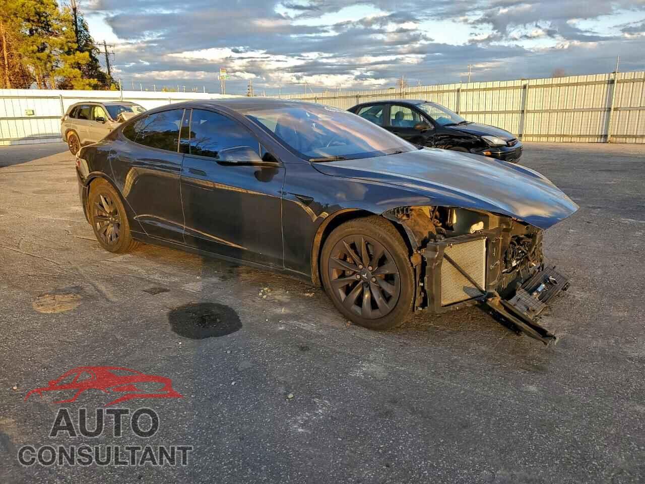 TESLA MODEL S 2018 - 5YJSA1E20JF272475
