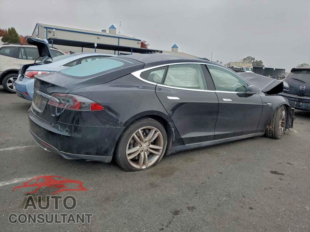 TESLA MODEL S 2015 - 5YJSA1S19FFP68815