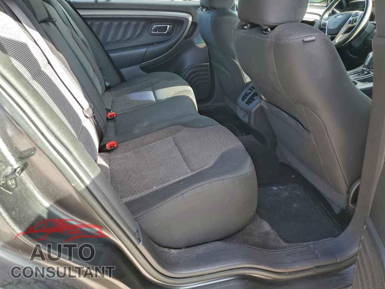 FORD TAURUS 2018 - 1FAHP2E86JG113300