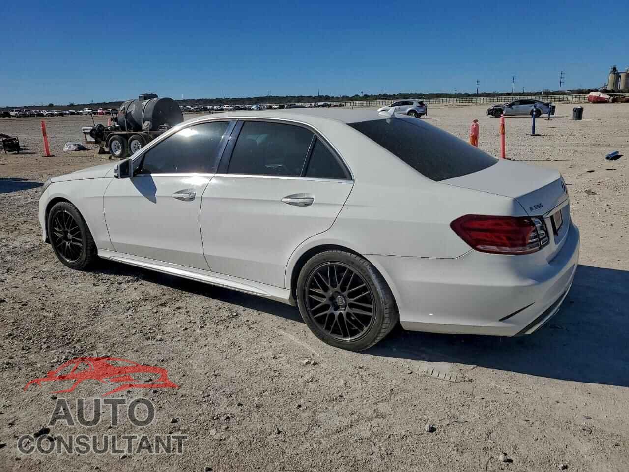MERCEDES-BENZ E-CLASS 2015 - WDDHF5KB5FB096739
