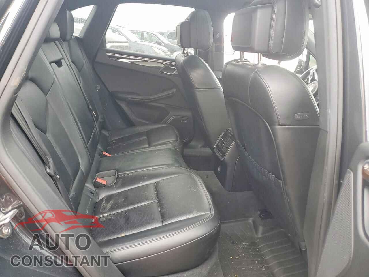 PORSCHE MACAN 2018 - WP1AB2A53JLB34150
