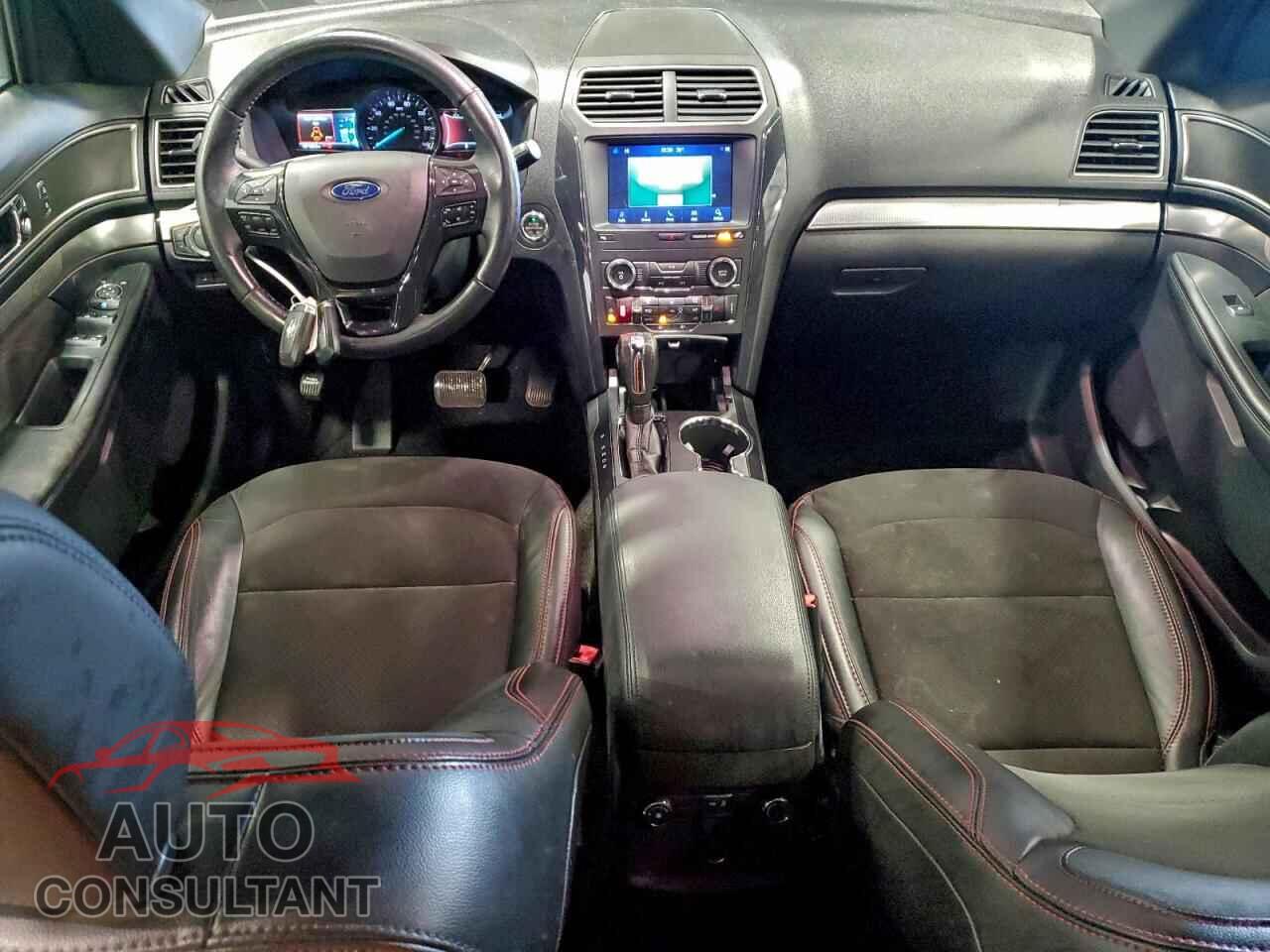 FORD EXPLORER 2018 - 1FM5K8D87JGB80645