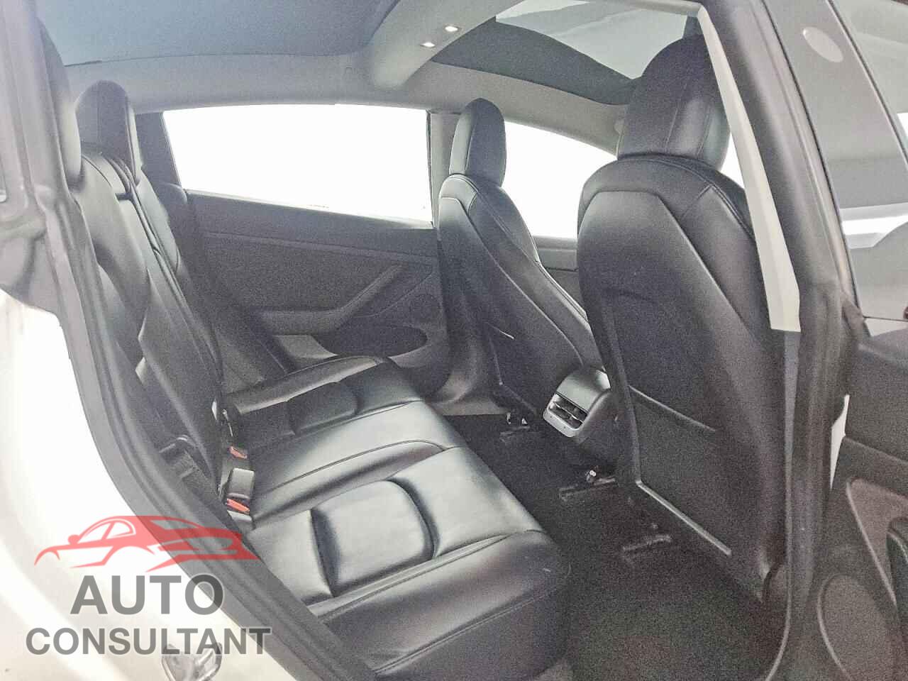 TESLA MODEL 3 2022 - 5YJ3E1EA7NF144109