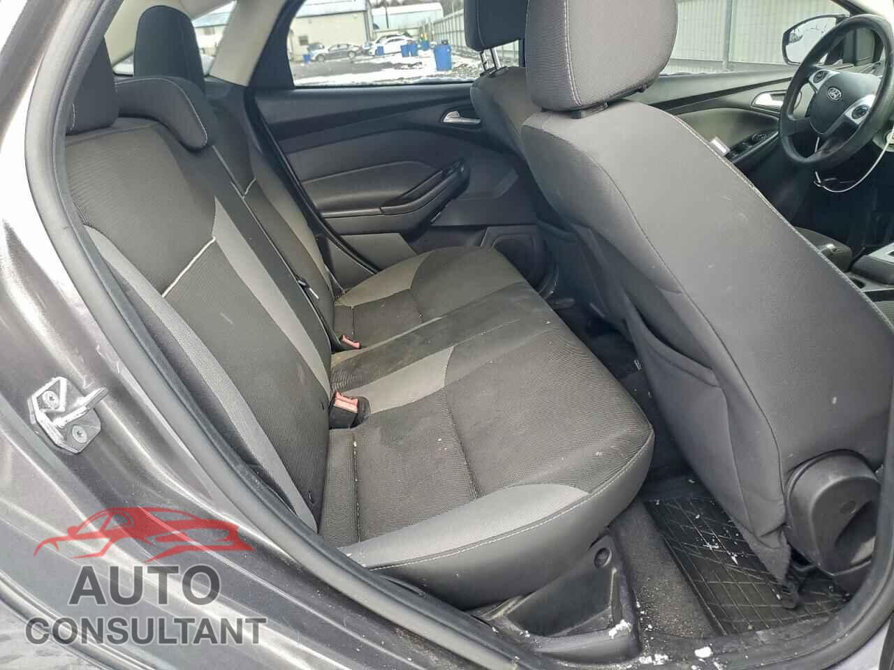 FORD FOCUS 2014 - 1FADP3F25EL424731