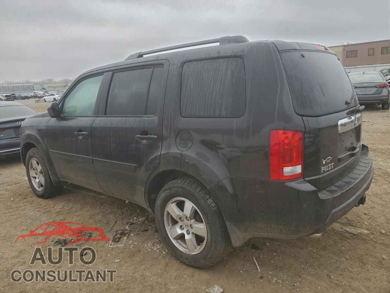 HONDA PILOT 2011 - 5FNYF4H64BB038367