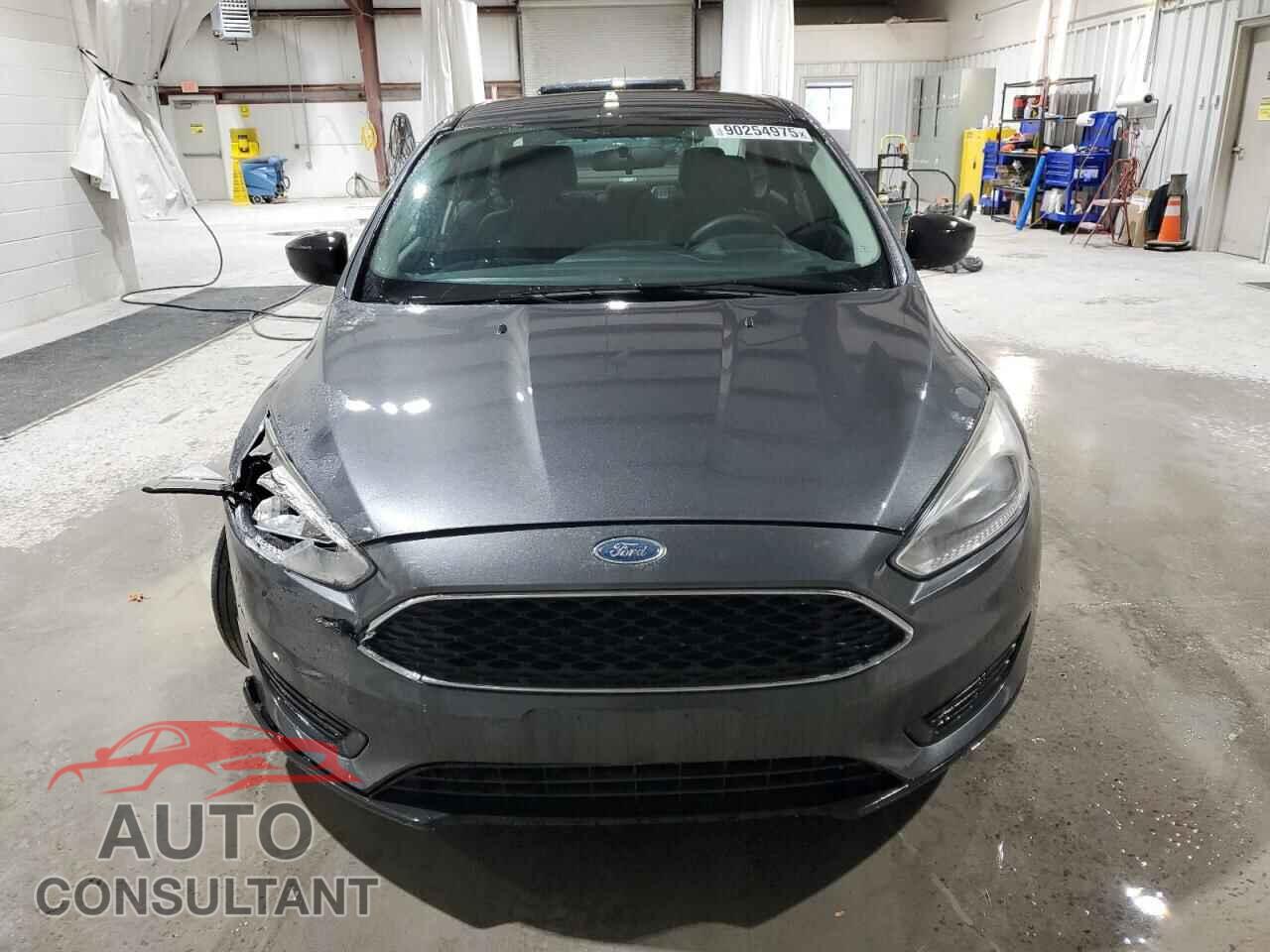 FORD FOCUS 2017 - 1FADP3E20HL331914