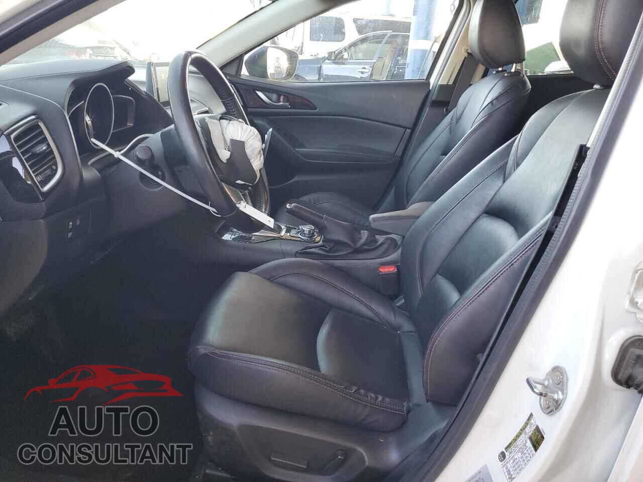 MAZDA 3 2015 - JM1BM1M76F1243597