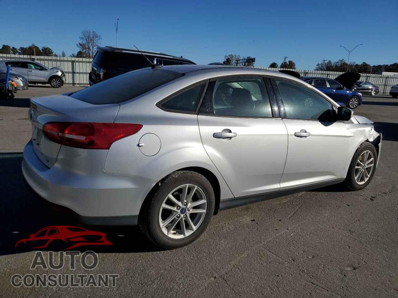 FORD FOCUS 2017 - 1FADP3F22HL336594