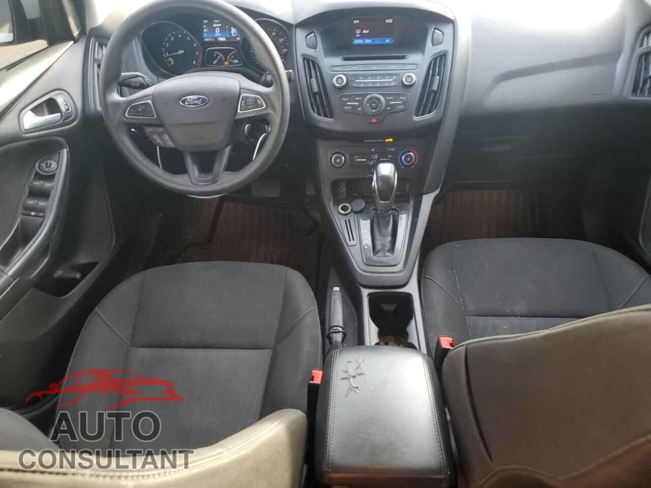 FORD FOCUS 2015 - 1FADP3F26FL350513