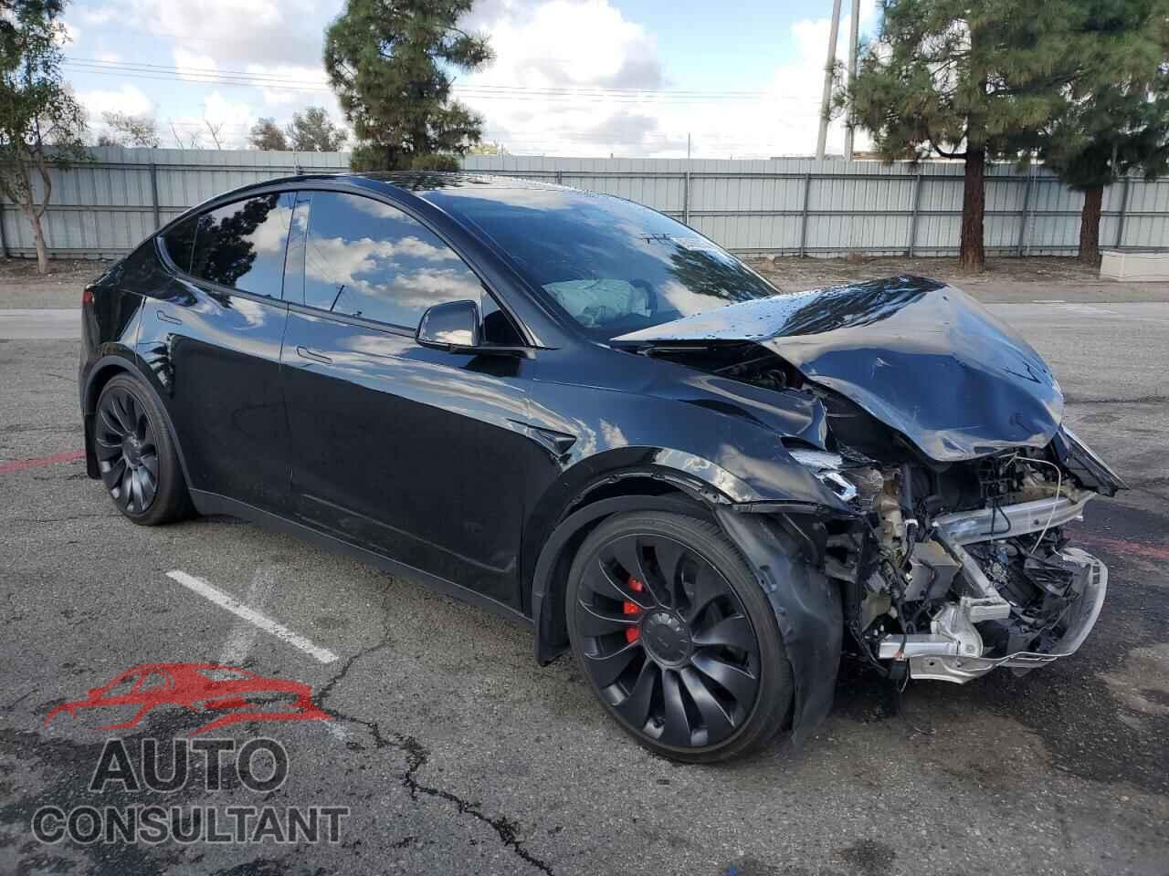 TESLA MODEL Y 2024 - 7SAYGDEF4RF080679