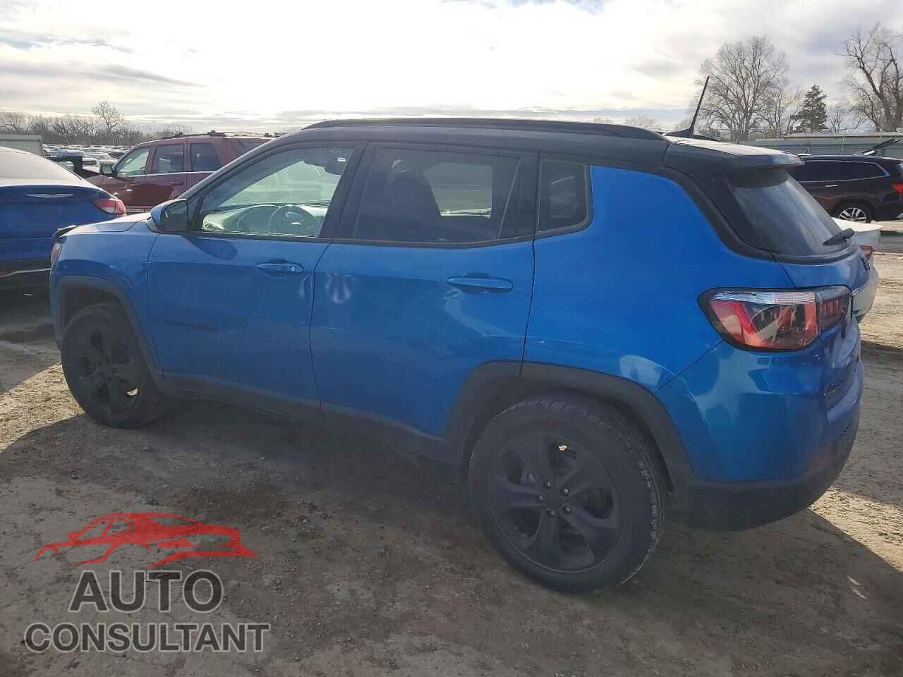 JEEP COMPASS 2018 - 3C4NJDBB4JT458301