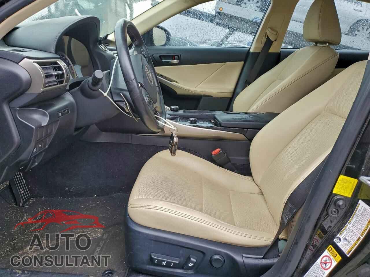 LEXUS IS 2014 - JTHBF1D29E5015243