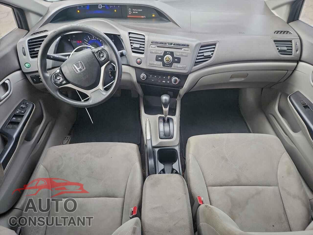 HONDA CIVIC 2012 - 2HGFB2F55CH606639