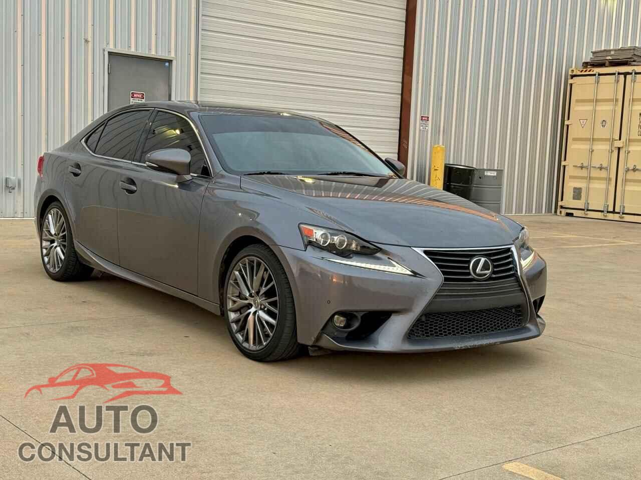 LEXUS IS 2016 - JTHBA1D25G5019923