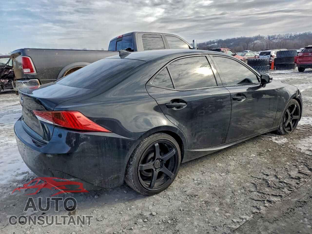 LEXUS IS 2017 - JTHBA1D23H5051349