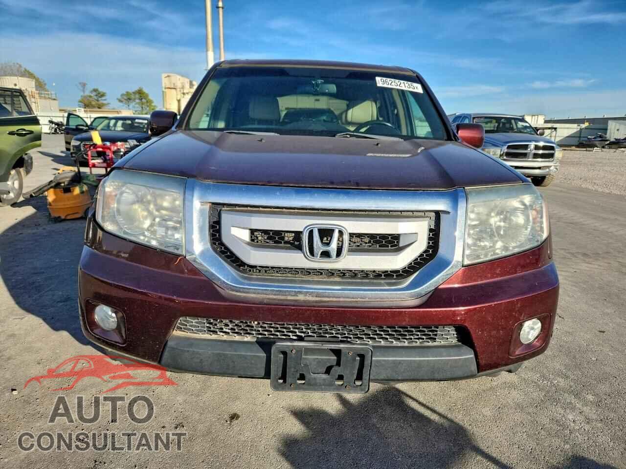HONDA PILOT 2011 - 5FNYF4H99BB095724