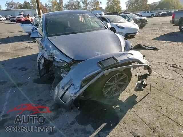TESLA MODEL Y 2024 - 7SAYGAEE0RF214366