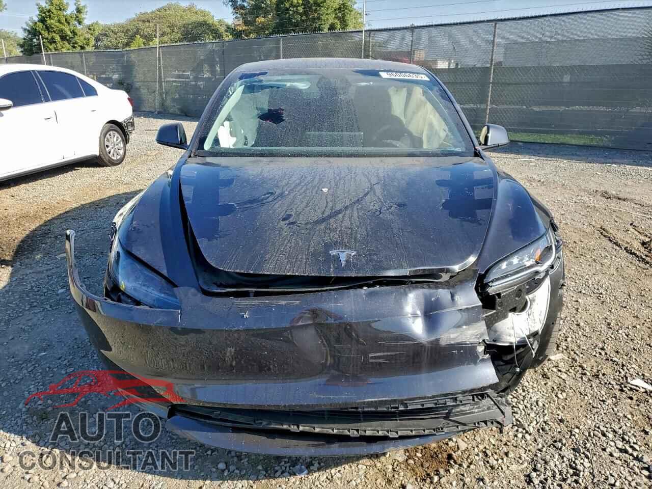 TESLA MODEL 3 2025 - 5YJ3E1EA9SF907856