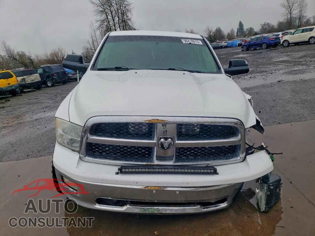 DODGE RAM 1500 2012 - 1C6RD7NT5CS202176