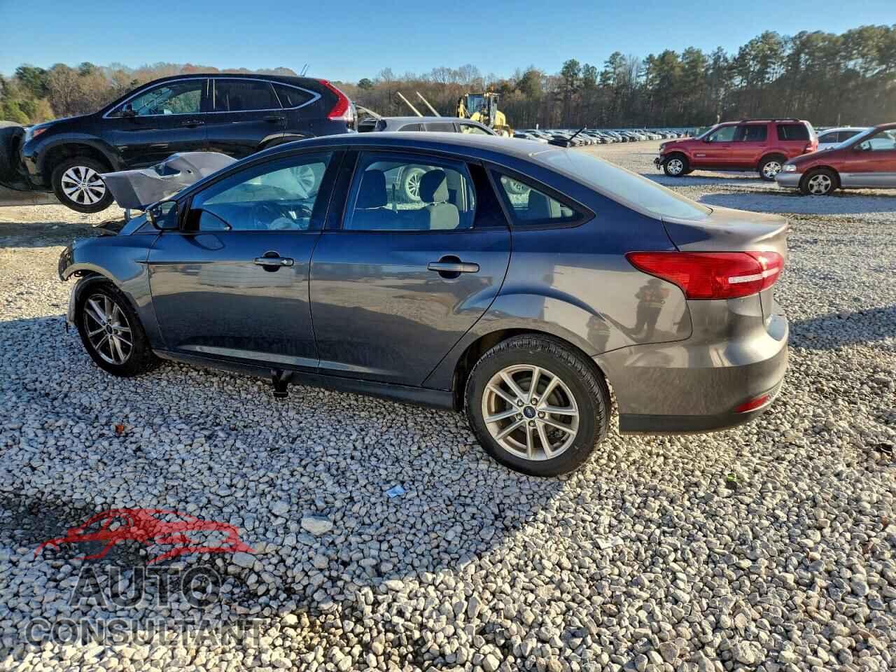 FORD FOCUS 2017 - 1FADP3F23HL232647