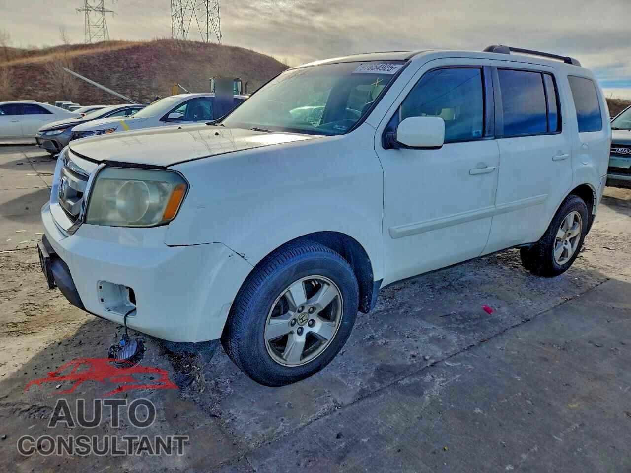 HONDA PILOT 2011 - 5FNYF4H64BB060644