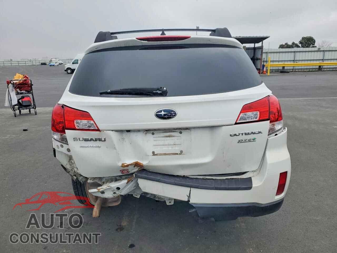 SUBARU OUTBACK 2013 - 4S4BRBKC4D3301775