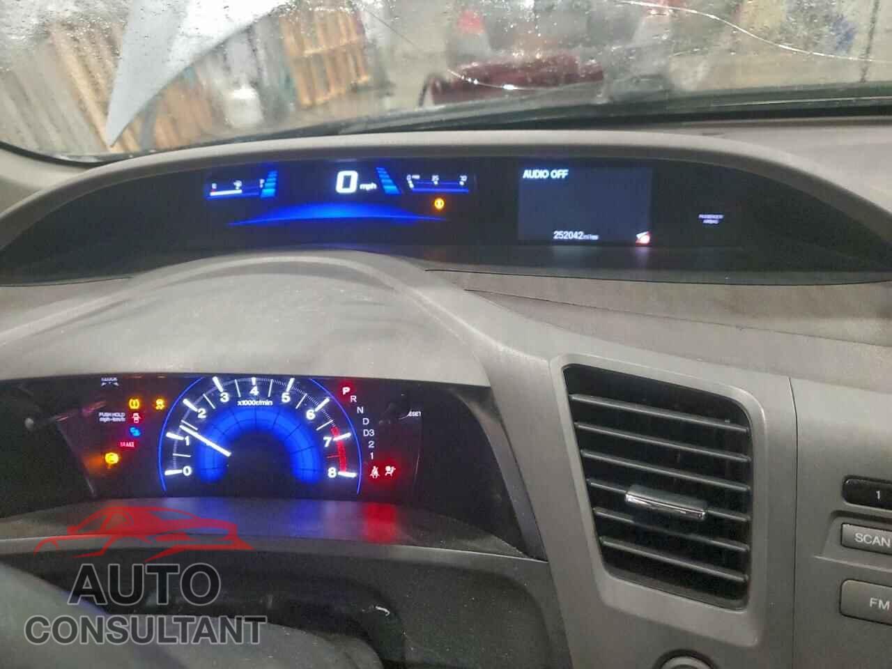 HONDA CIVIC 2012 - 2HGFB2F82CH522983