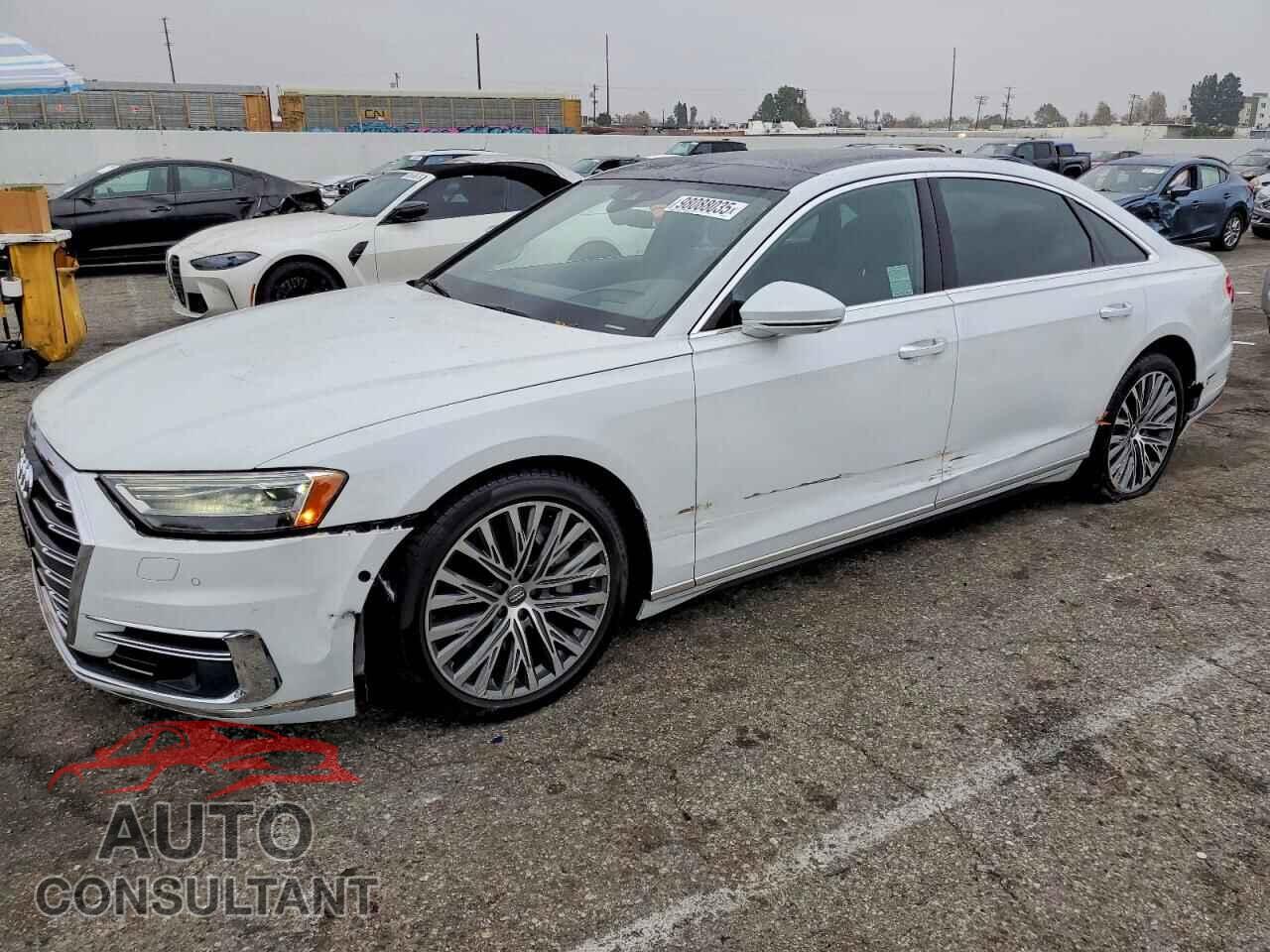 AUDI A8 2019 - WAU8DAF88KN023345