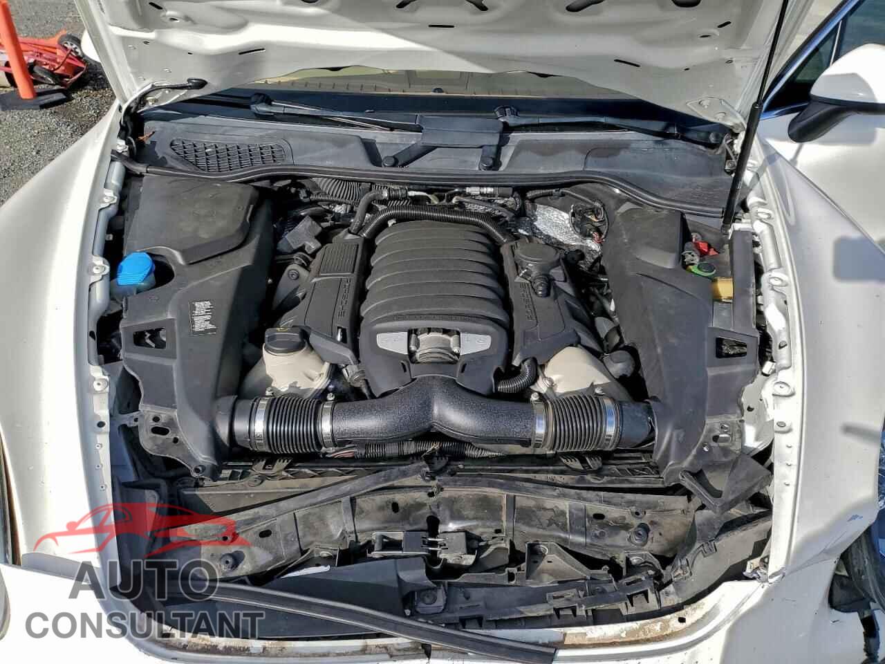 PORSCHE CAYENNE 2011 - WP1AB2A2XBLA47630