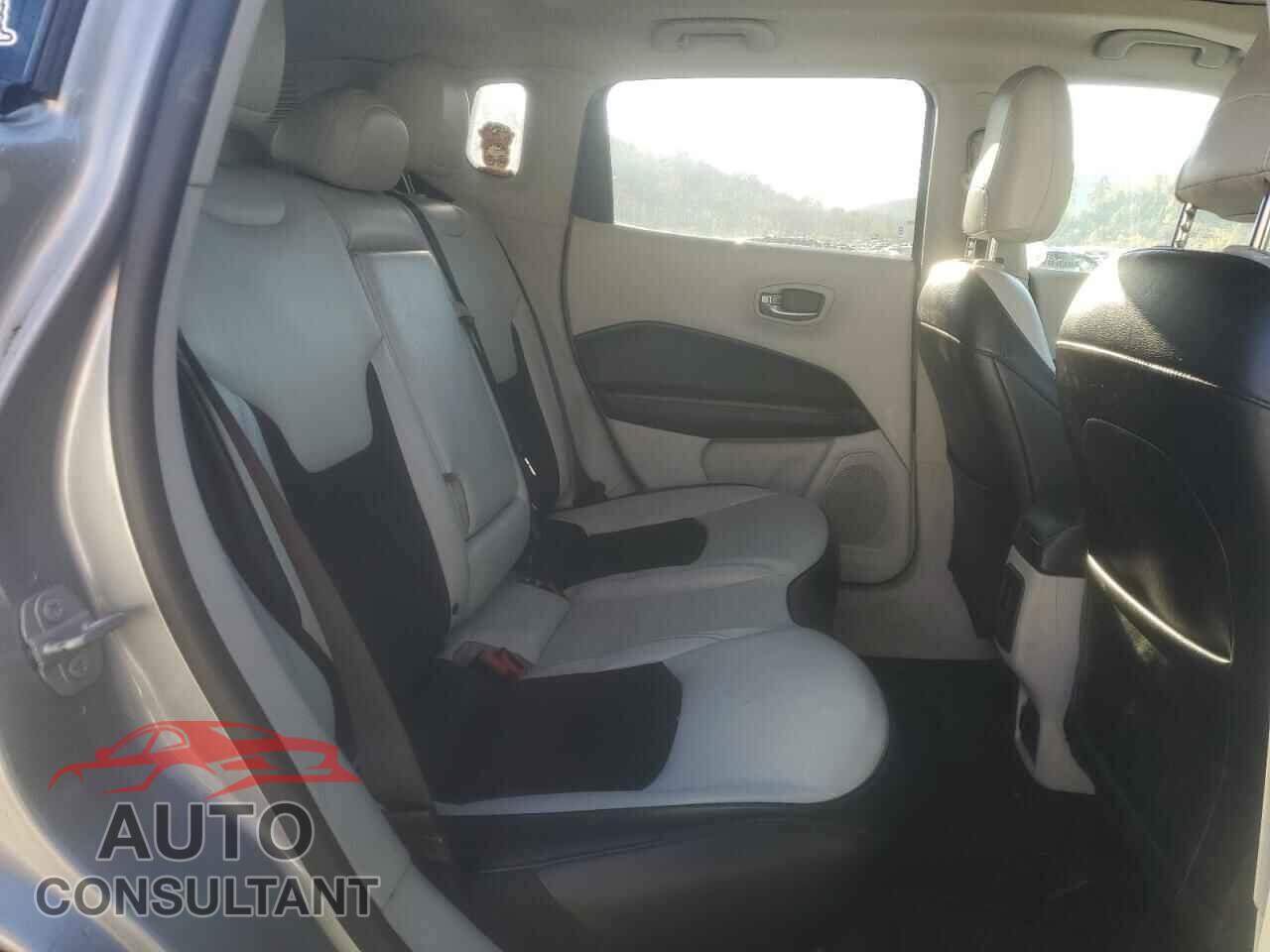 JEEP COMPASS 2020 - 3C4NJDBB6LT255123