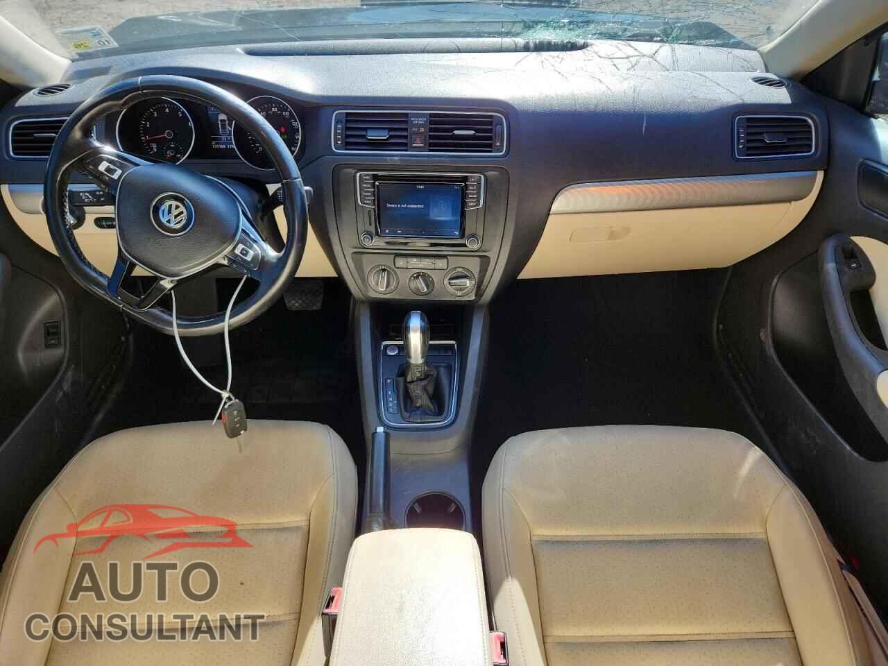 VOLKSWAGEN JETTA 2017 - 3VWDB7AJ2HM269540