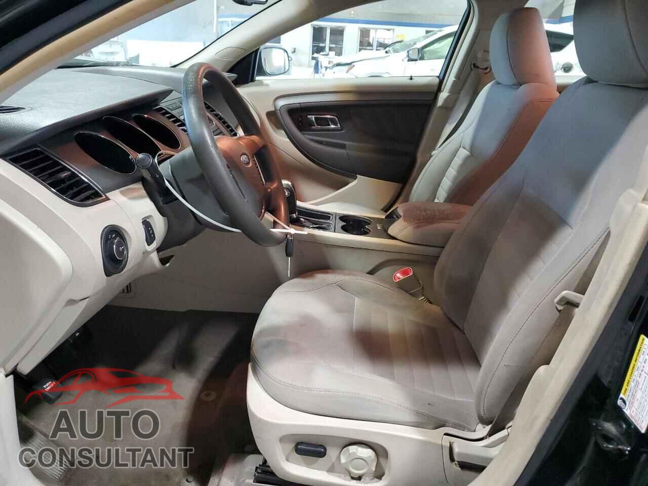 FORD TAURUS 2011 - 1FAHP2DW1BG130247
