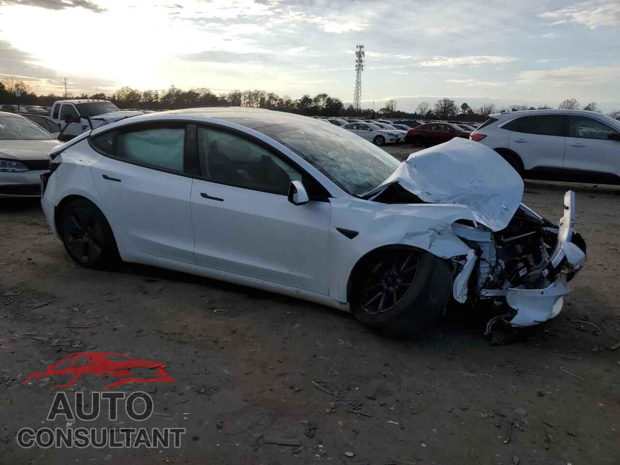 TESLA MODEL 3 2022 - 5YJ3E1EB0NF332138