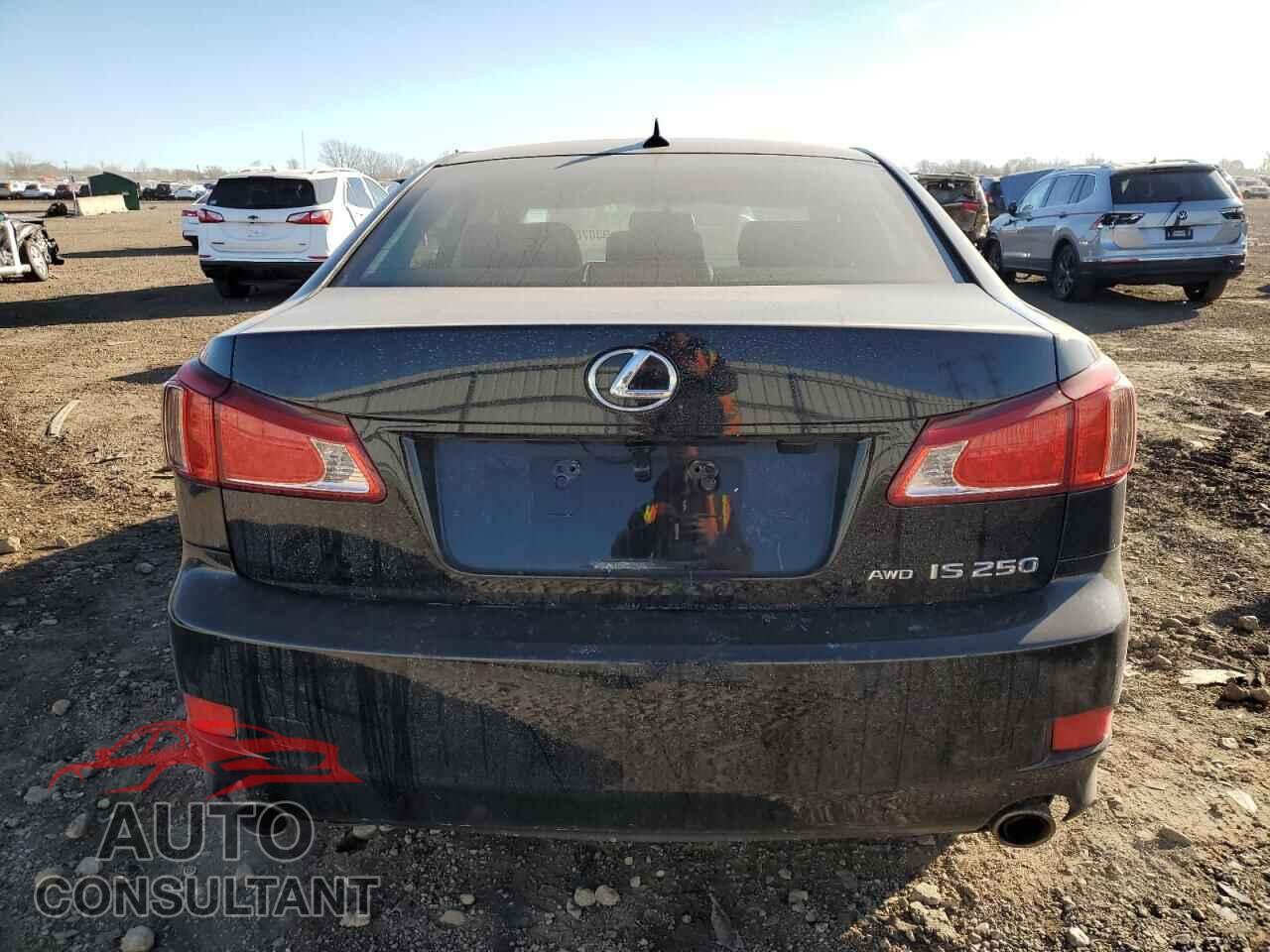 LEXUS IS 2011 - JTHCF5C21B5048956