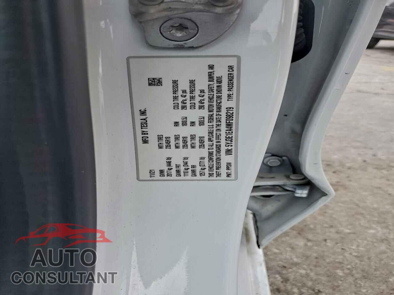 TESLA MODEL 3 2021 - 5YJ3E1EA4MF098219