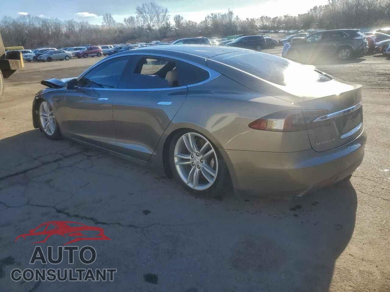 TESLA MODEL S 2015 - 5YJSA1V22FF097928