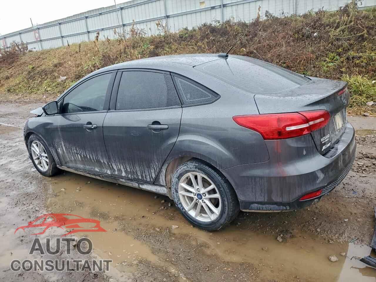 FORD FOCUS 2017 - 1FADP3F28HL229436