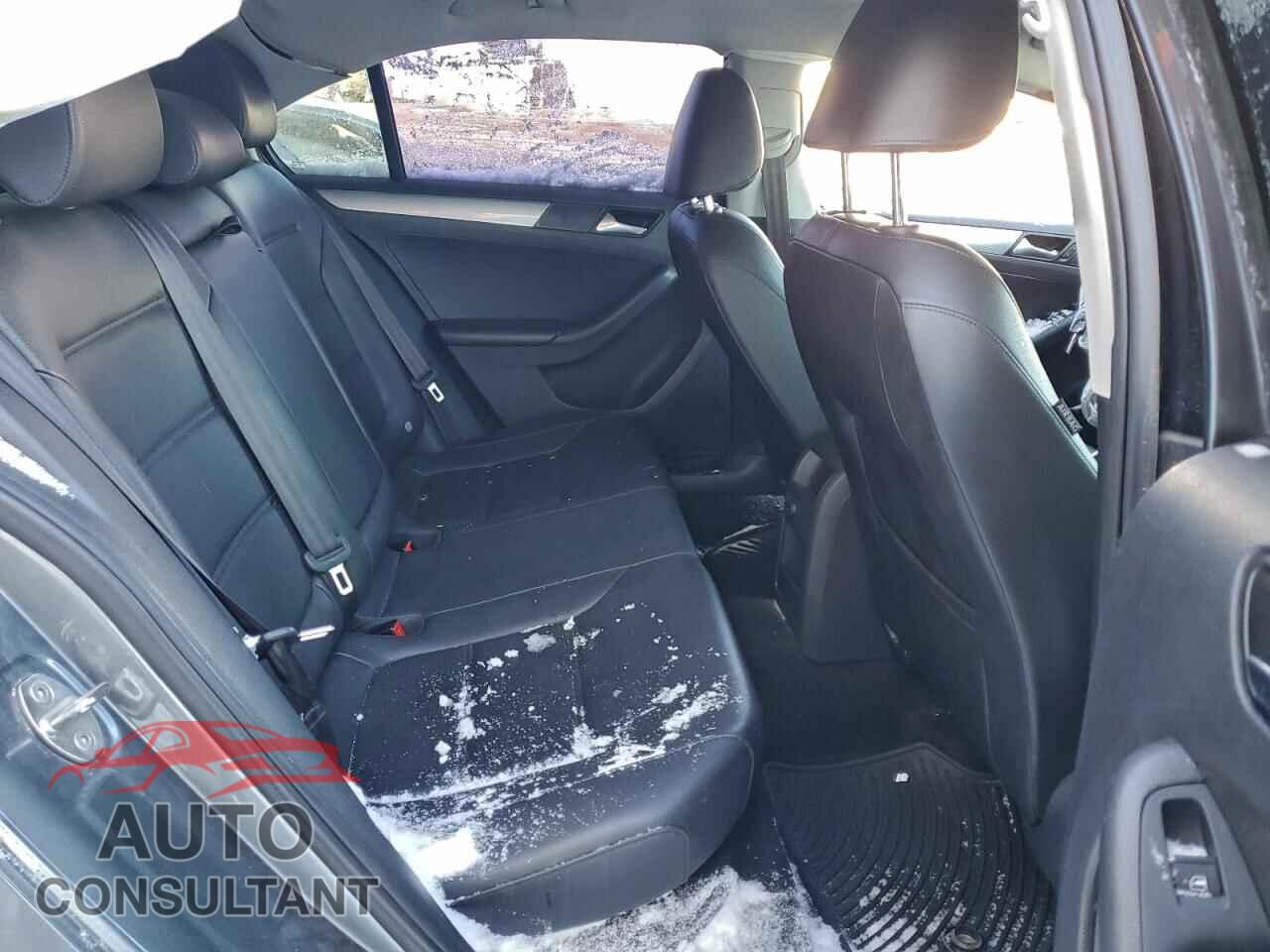 VOLKSWAGEN JETTA 2017 - 3VWDB7AJ2HM205630