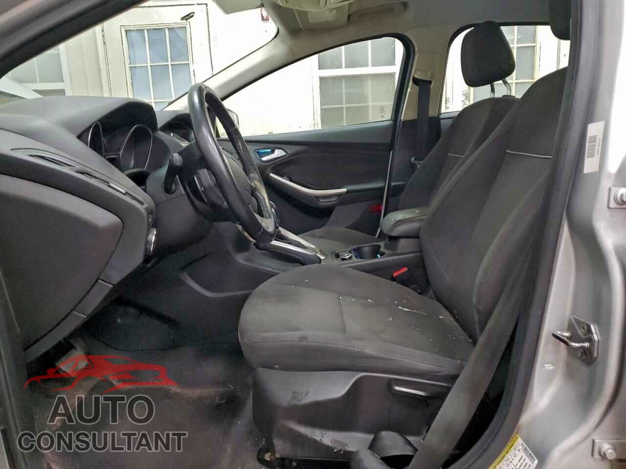 FORD FOCUS 2012 - 1FAHP3M20CL349194