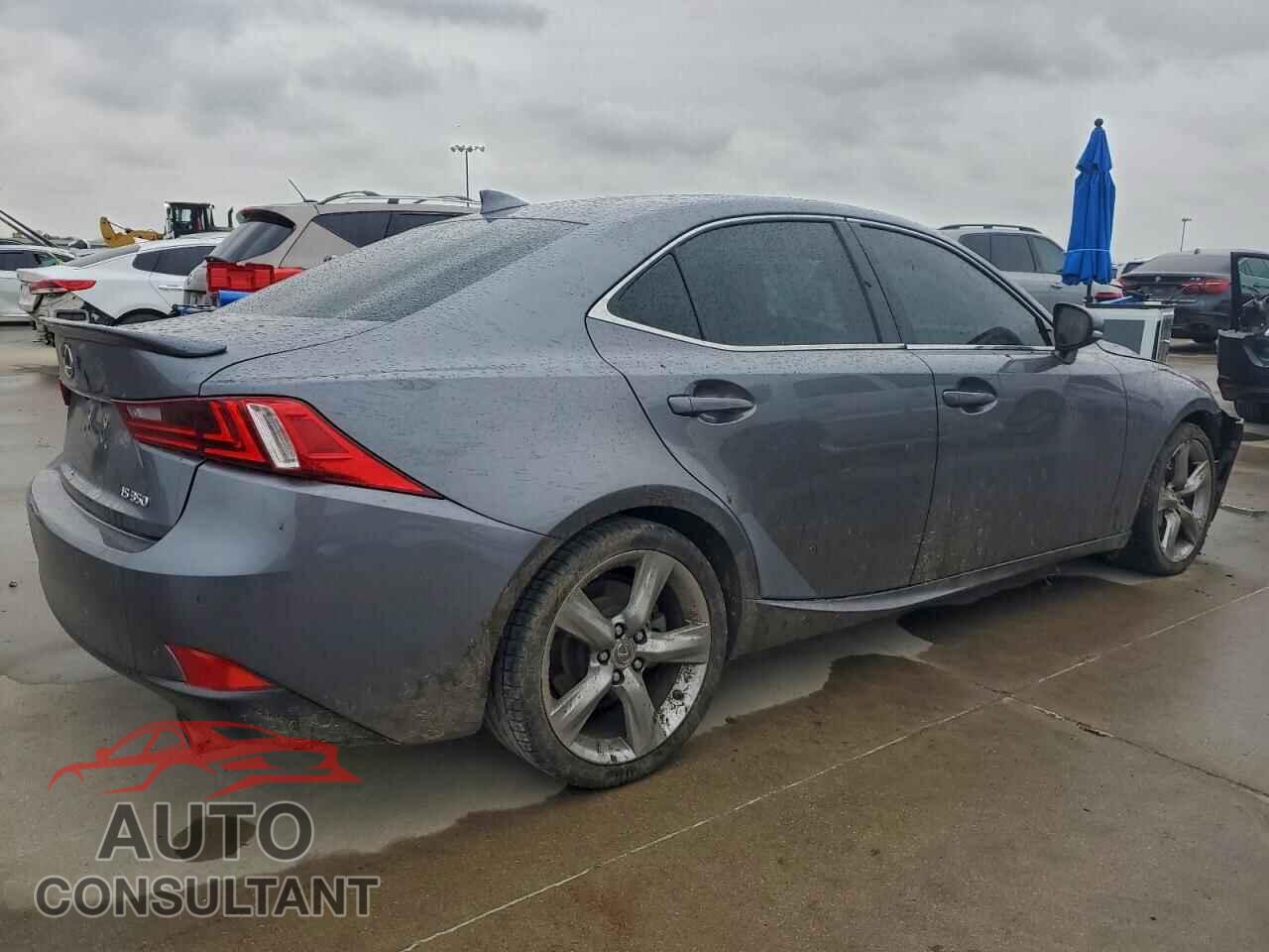 LEXUS IS 2014 - JTHBE1D29E5005427