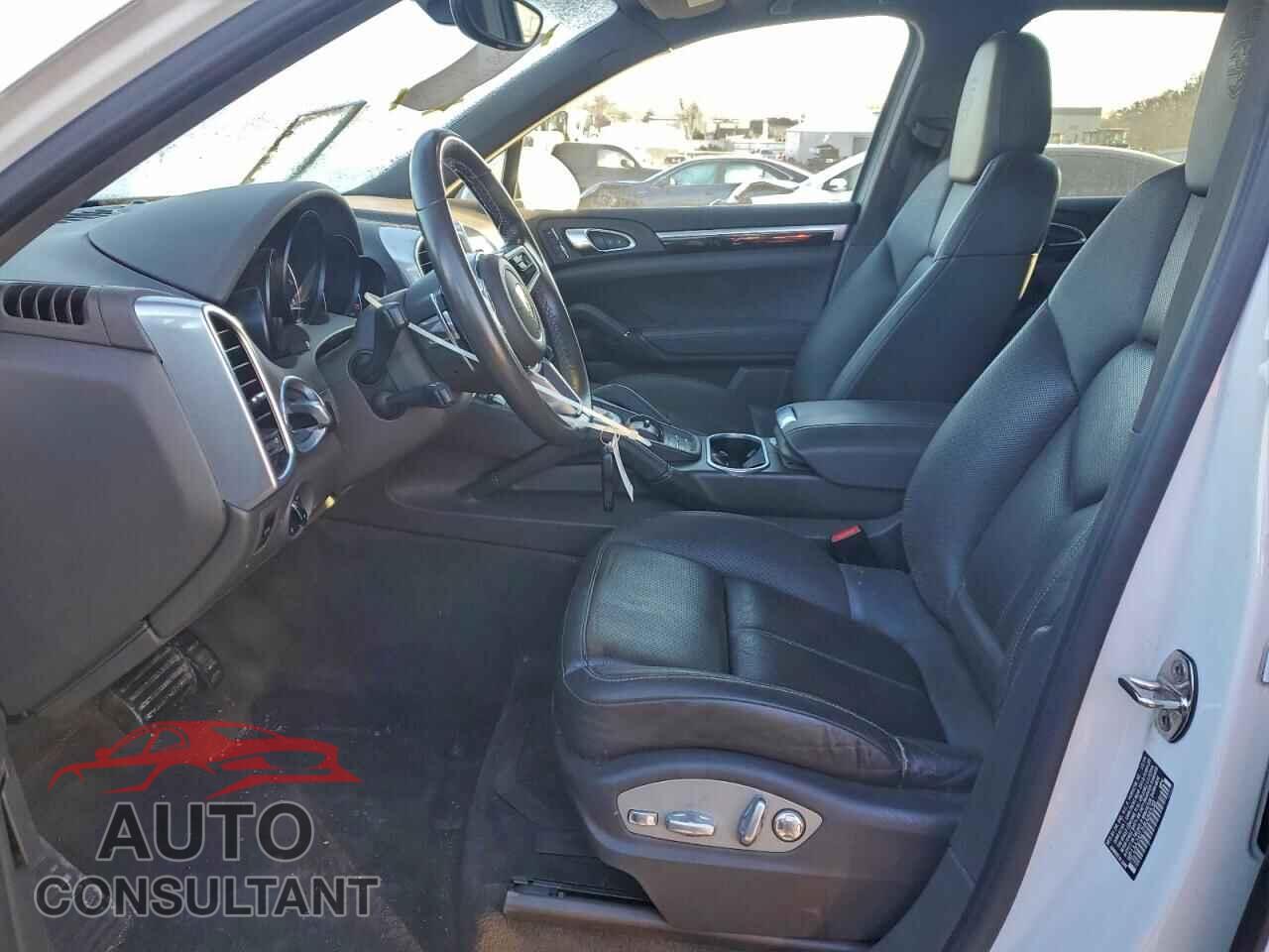 PORSCHE CAYENNE 2017 - WP1AA2A27HKA84538