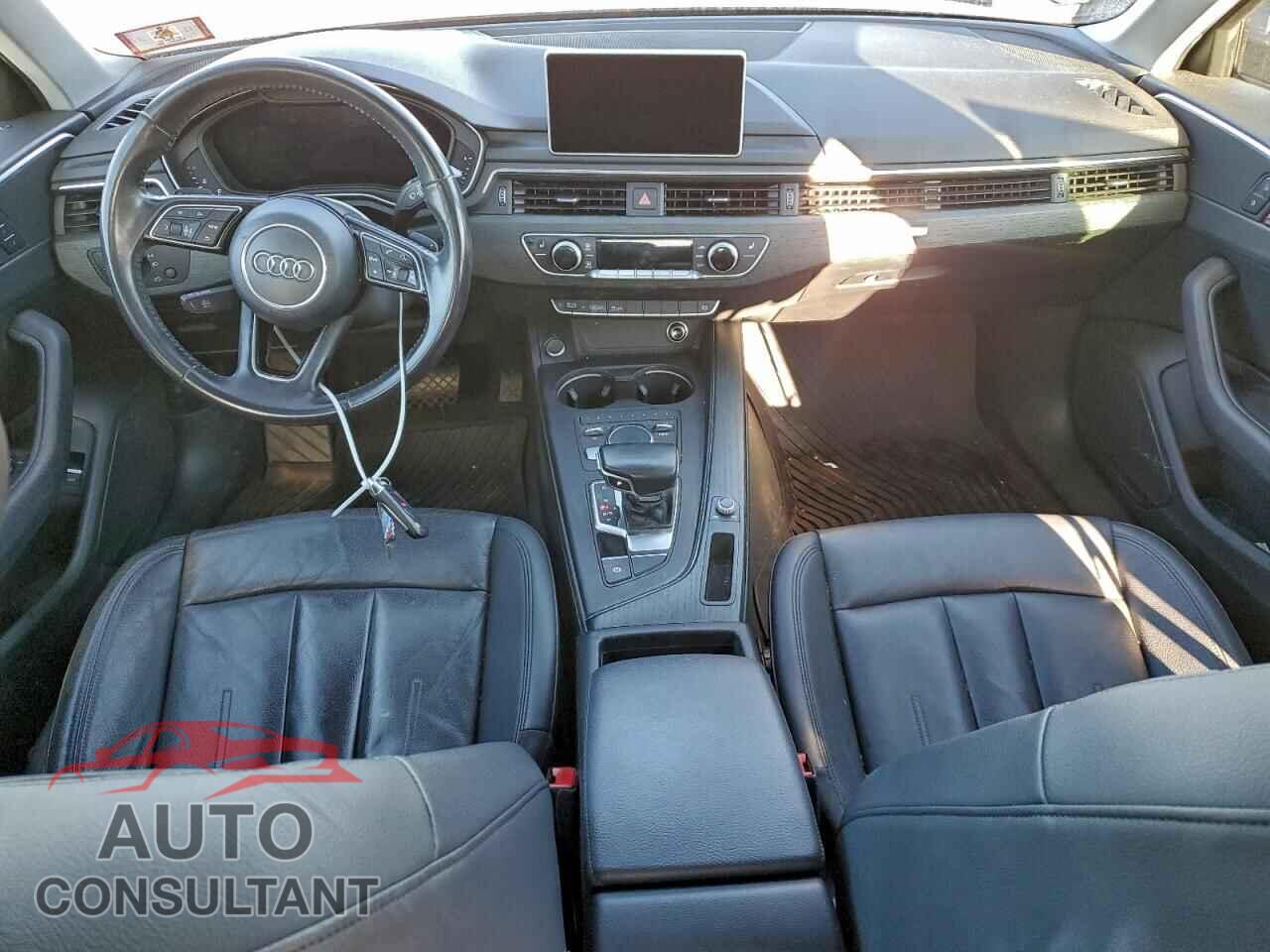 AUDI A4 2017 - WAUDNAF43HN051121