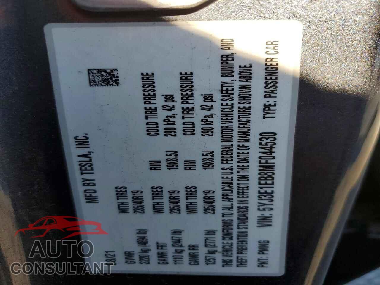 TESLA MODEL 3 2021 - 5YJ3E1EB8MF044530