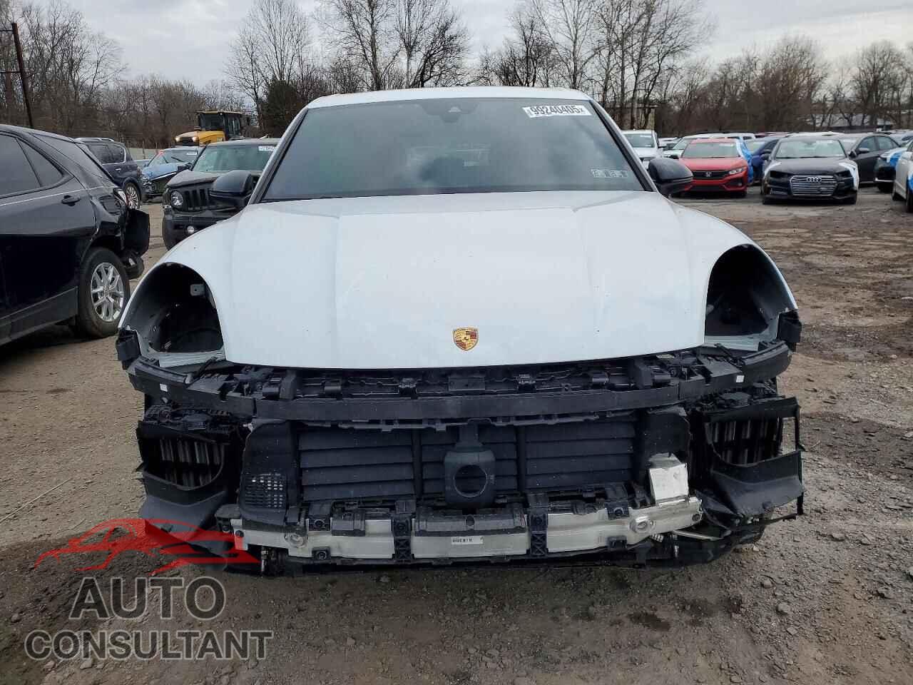 PORSCHE CAYENNE 2019 - WP1AA2AY7KDA01142