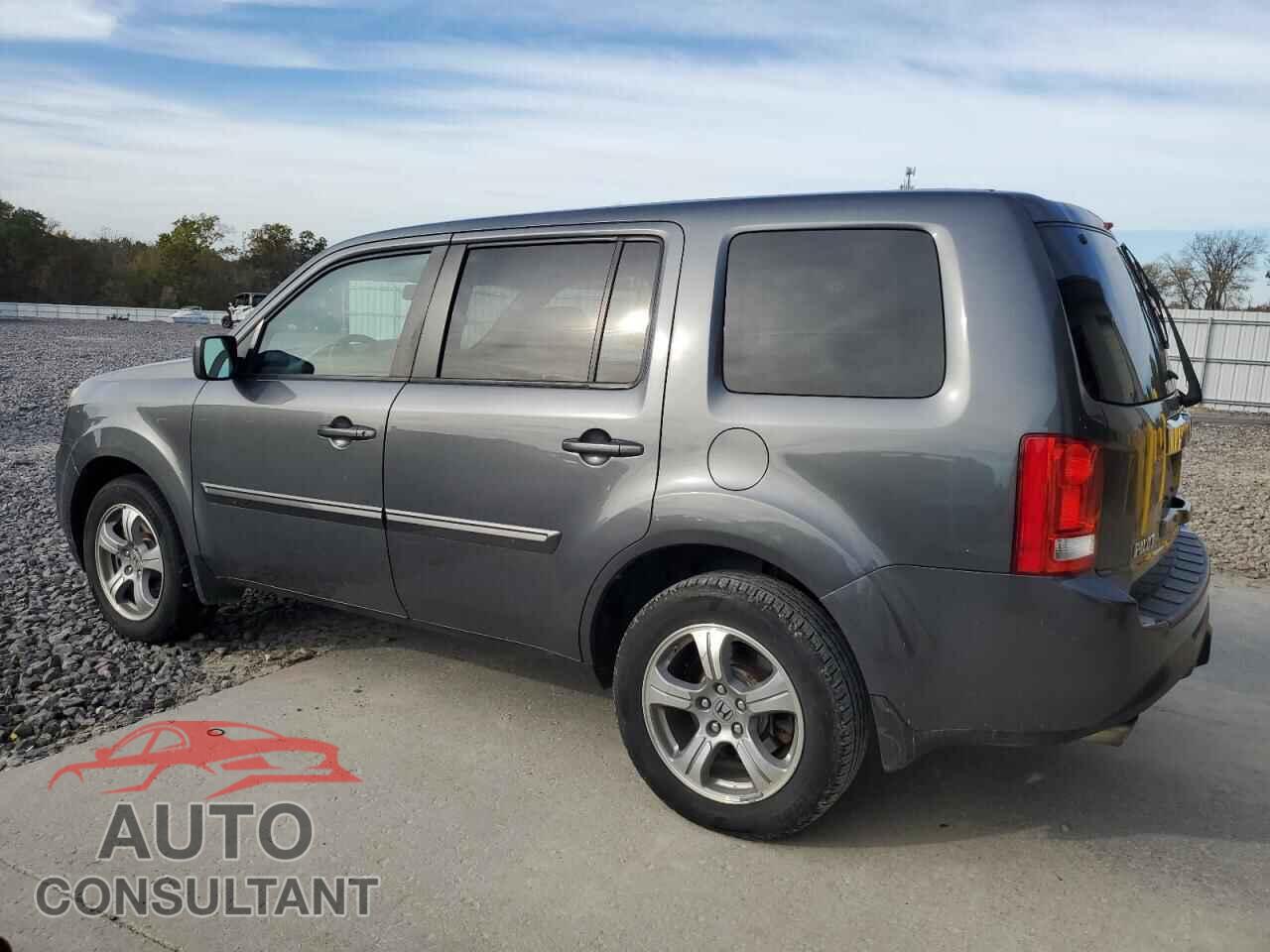 HONDA PILOT 2013 - 5FNYF4H50DB073367