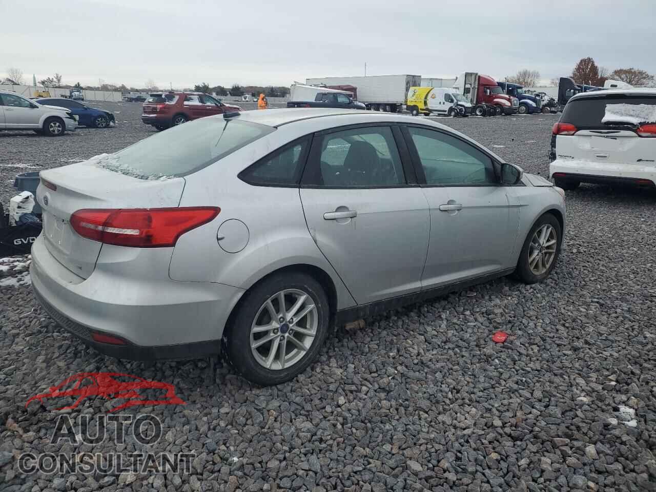 FORD FOCUS 2017 - 1FADP3F22HL308908