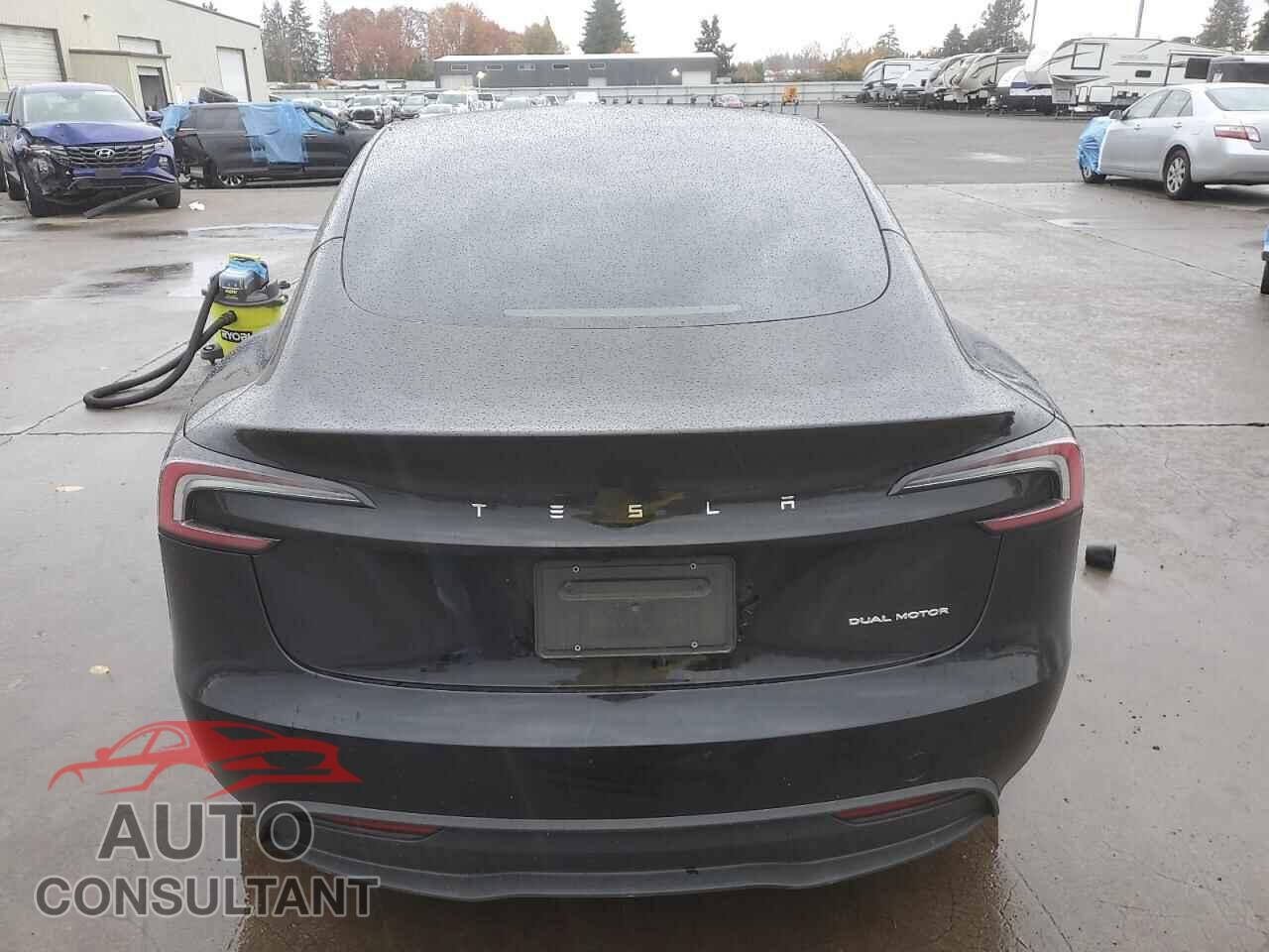 TESLA MODEL 3 2024 - 5YJ3E1EB5RF756422