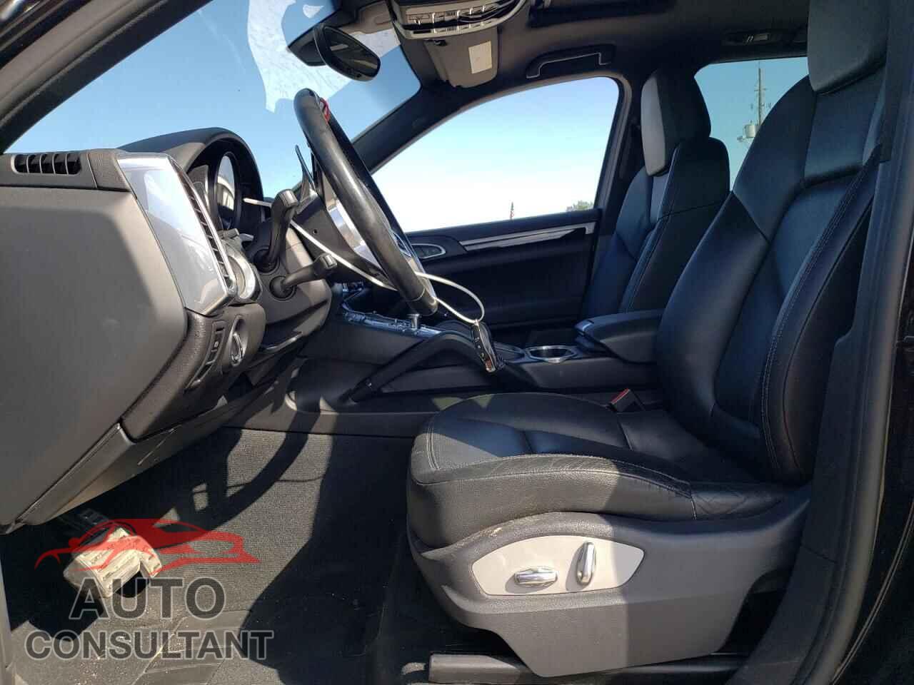 PORSCHE CAYENNE 2015 - WP1AB2A26FLA56511
